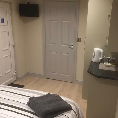 Private En-Suite Guestroom روثين المظهر الخارجي الصورة