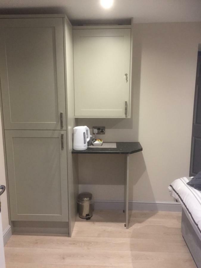 Private En-Suite Guestroom روثين المظهر الخارجي الصورة