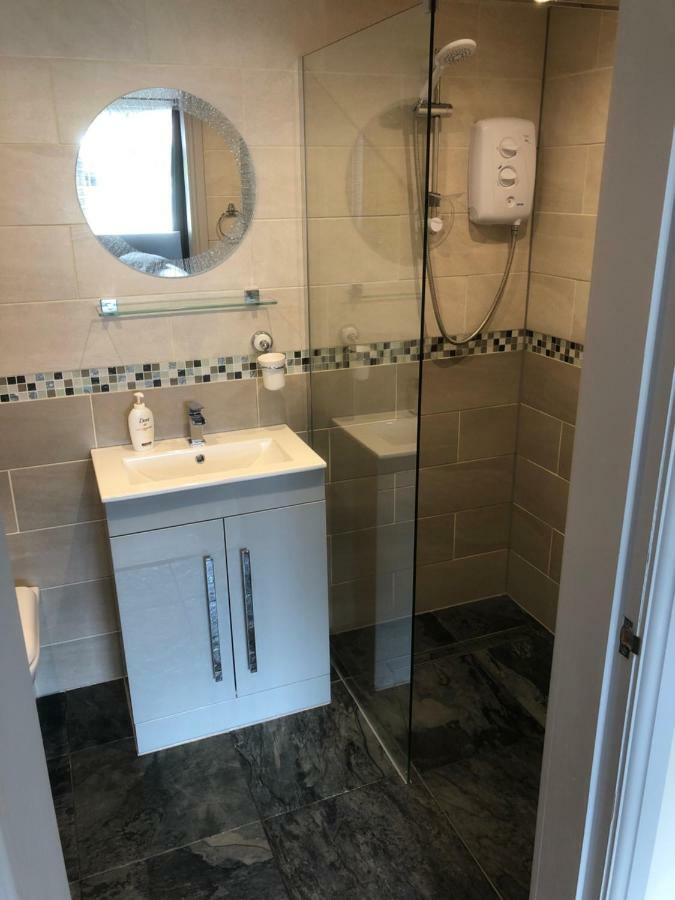 Private En-Suite Guestroom روثين المظهر الخارجي الصورة